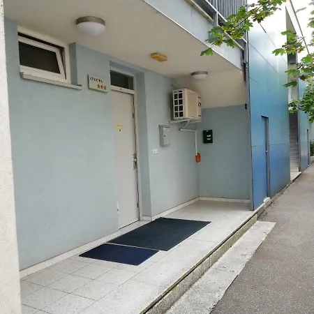 Lent Apartma